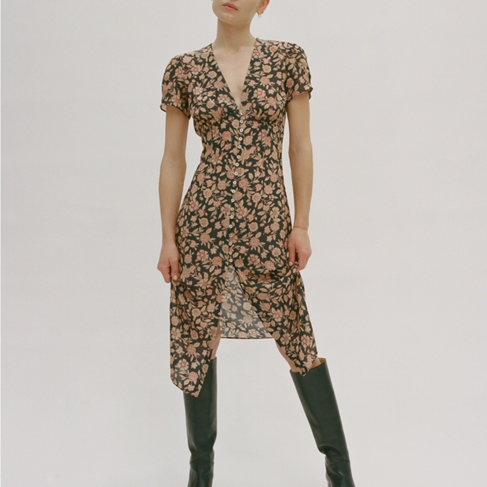 Realisation par floral dress